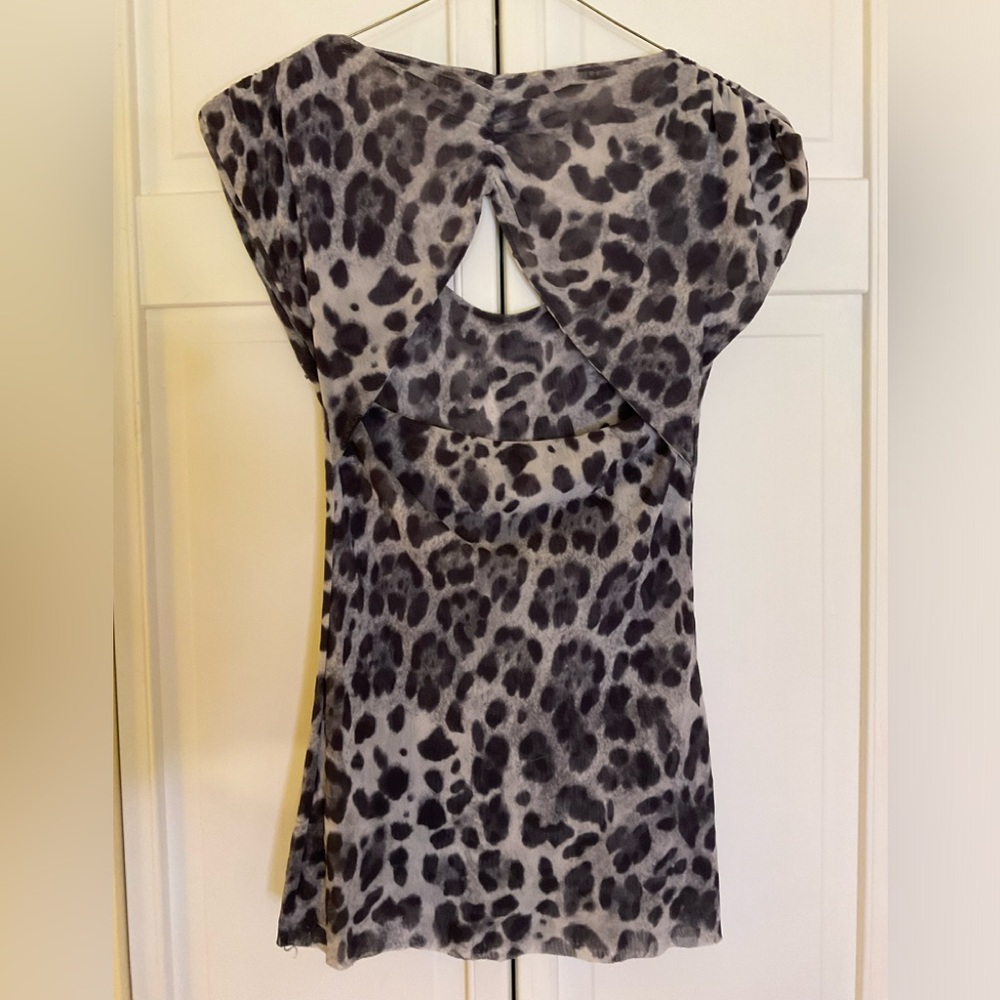 ❌FINAL PRICE❌ NY&Co Gray & Black Cheetah Print Top - Picture 5 of 7